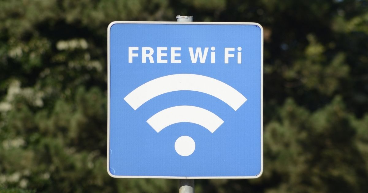 Está sem internet? Descubra onde tem WiFi grátis perto de você