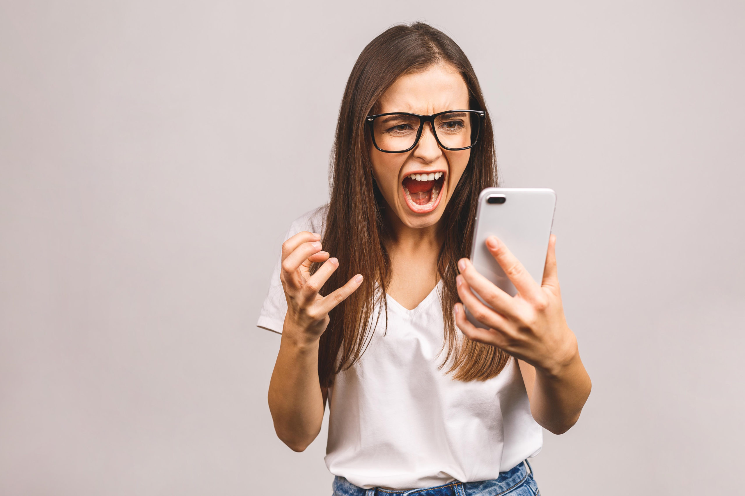 Telefone desligando sozinho? Cuidado, o problema pode ser sua bateria