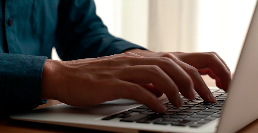 Digitador de dados está entre as cinco profissões em declínio no mundo; veja o ranking