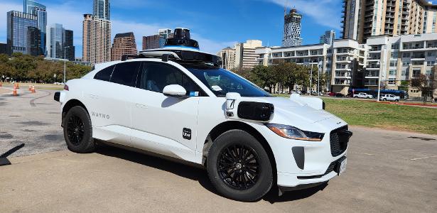 Como é andar no carro da Uber que não tem motorista