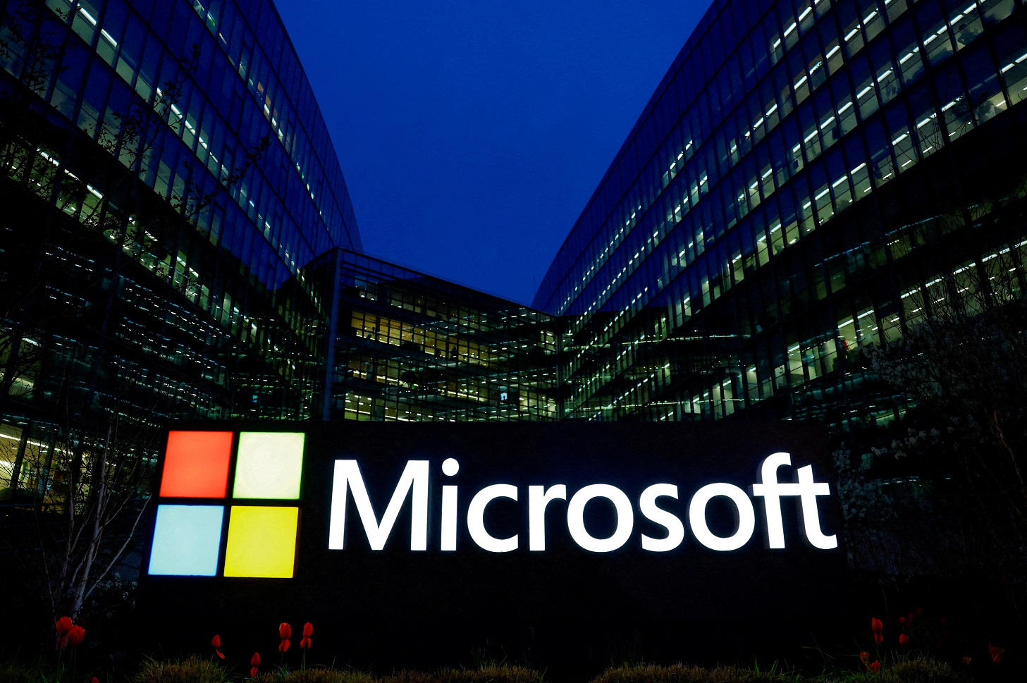 Futuros de NY caem à espera de PIB dos EUA e balanços de Microsoft e Meta Futuros de NY caem à espera de PIB dos EUA e balanços de Microsoft e Meta