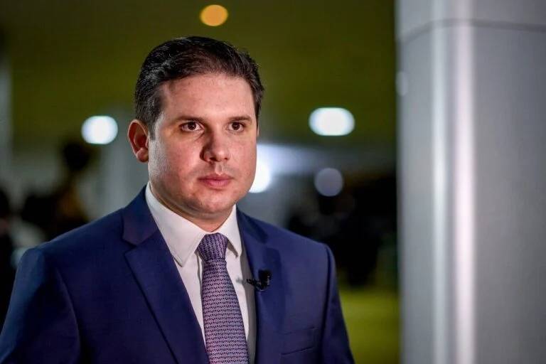 Motta diz que taxar criptoativos é alternativa em impasse sobre IOF