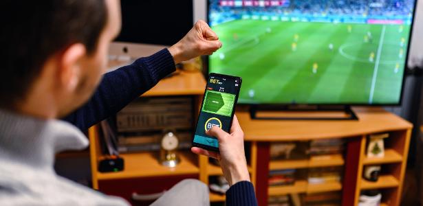 Bets passam YouTube e WhatsApp e são 2º destino da internet do Brasil