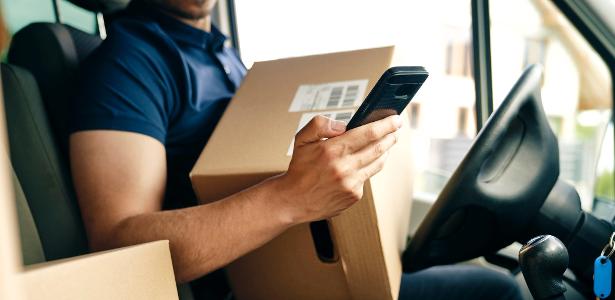 Fraude no WhatsApp usa dados reais para golpe em clientes da Amazon