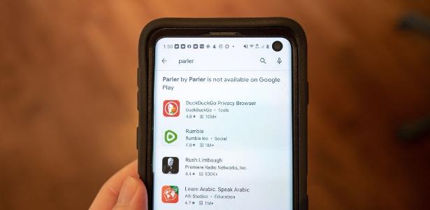 Google apaga apps falsos que se passavam por programa do governo