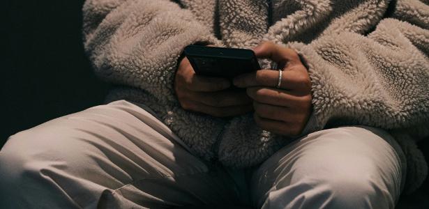 CEO da Microsoft vê risco urgente nos chatbots