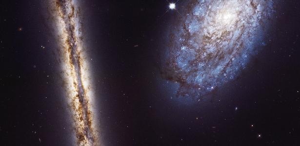 Como será a colisão entre Via Láctea e Andrômeda