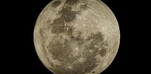 Qual a fase da Lua hoje (10)? Veja calendário lunar de agosto 2025