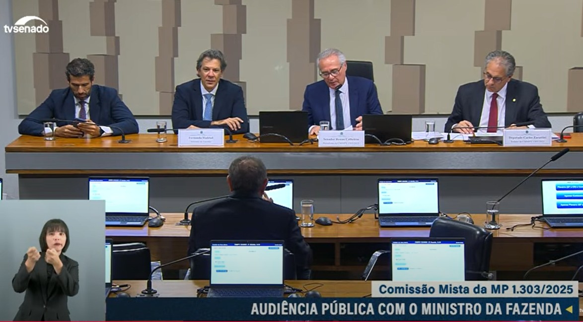 Senado ouve Fernando Haddad sobre novas regras de tributação