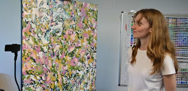 Artistas usam robôs de IA para reproduzir telas e aumentar seus ganhos