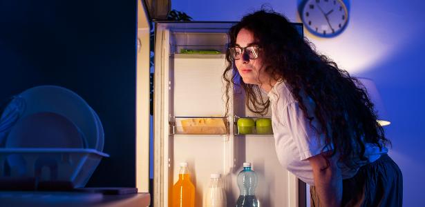 Por que geladeira dá mais estalos à noite e quando isso é problema