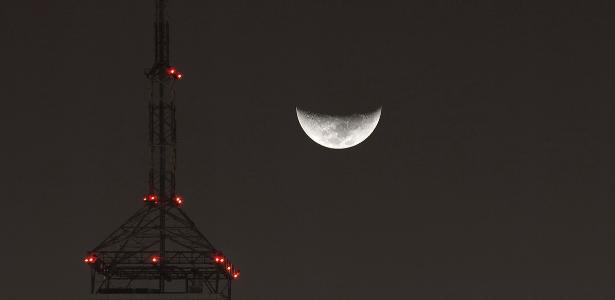 Qual a fase da Lua hoje (30)? Veja calendário lunar de outubro de 2025