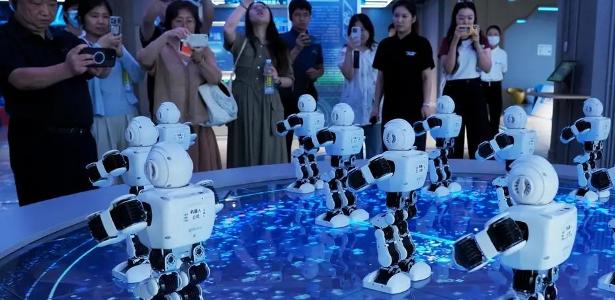 EUA dominam chips, China avança com robótica e modelos