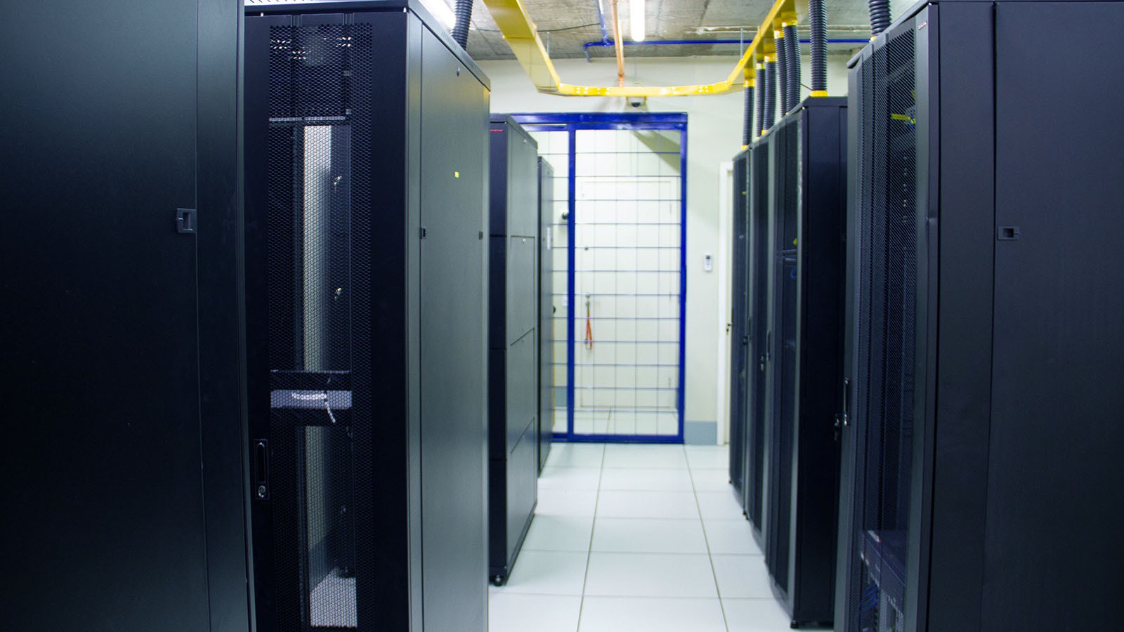 Alcolumbre não pauta tributação especial para data centers; Haddad fala em 'soberania' e que há solução se o Congresso quiser