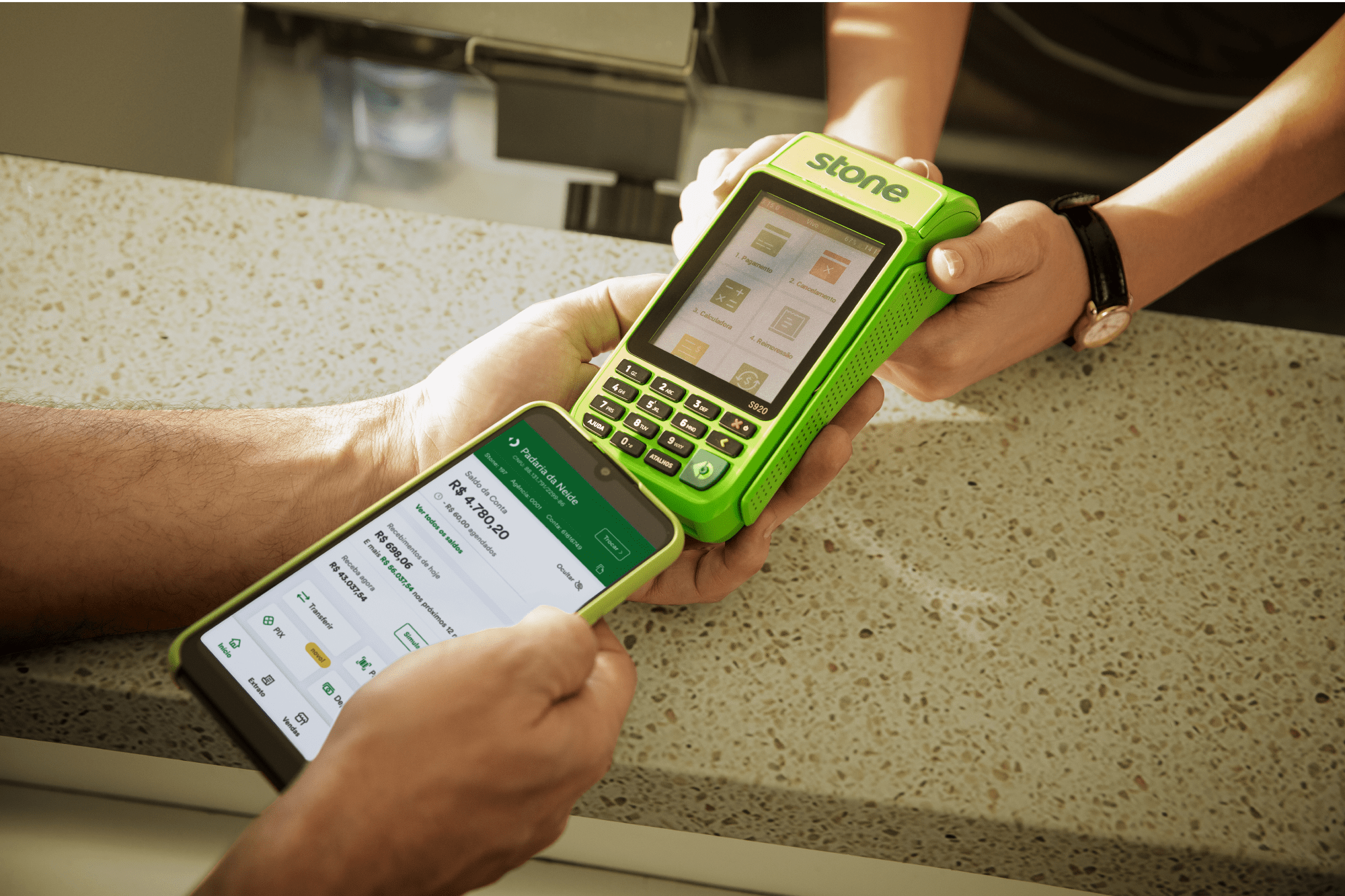 Stone demite mais de 300 funcionários e sindicato fala em 'demissão em massa'