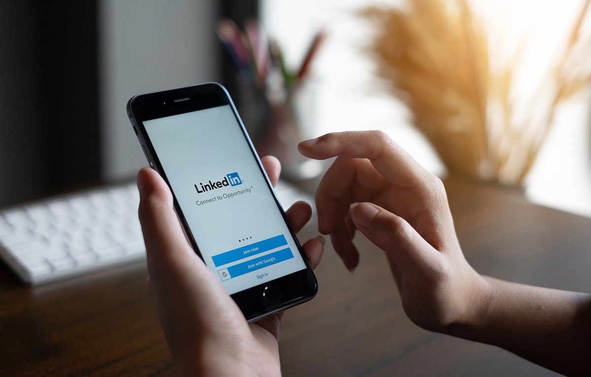 Tradutor de ‘corporativês’ viraliza ao converter textos em linguagem de LinkedIn