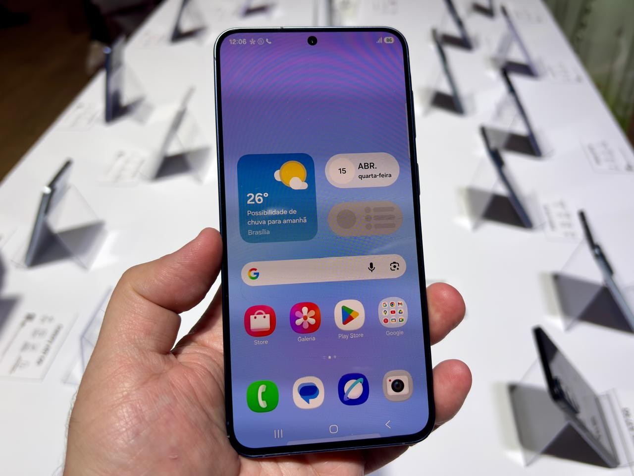 Galaxy A57 e A37: Samsung lança novos celulares intermediários com foco em IA