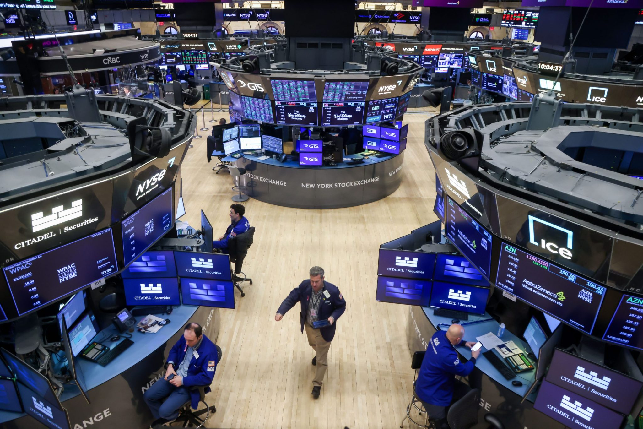 Ibovespa cai pela 7ª semana; Nasdaq renova máxima e Bitcoin perde força: e agora?