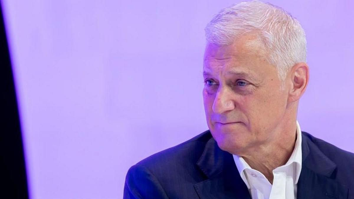 Diretor de banco pede desculpas após chamar funcionários de 'capital humano de menor valor'
